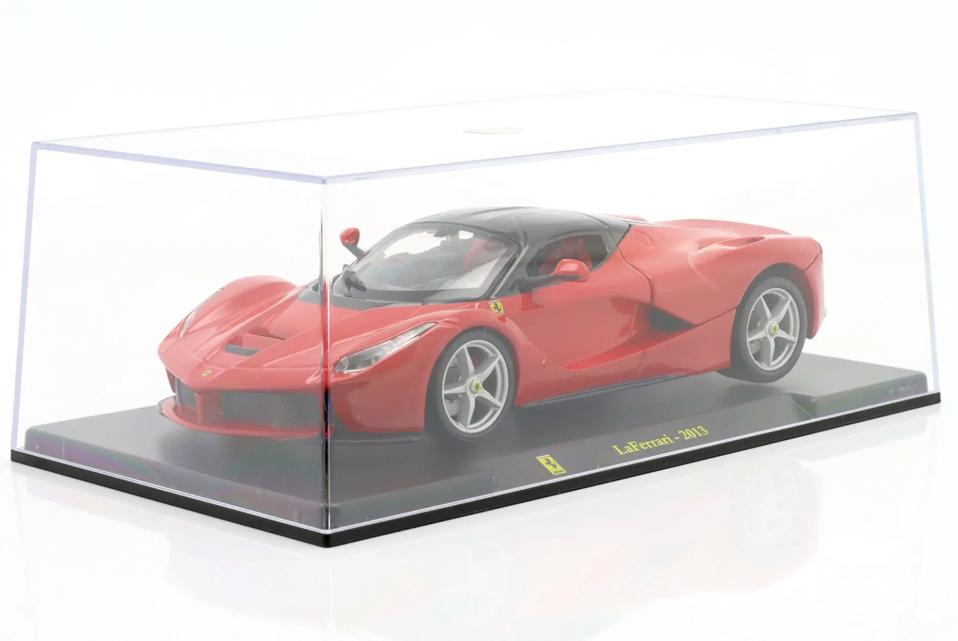 Ferrari LaFerrari Baujahr 2013 rot / schwarz 1:24 Bburago