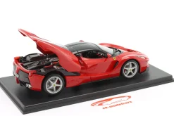 Ferrari LaFerrari Baujahr 2013 rot / schwarz 1:24 Bburago
