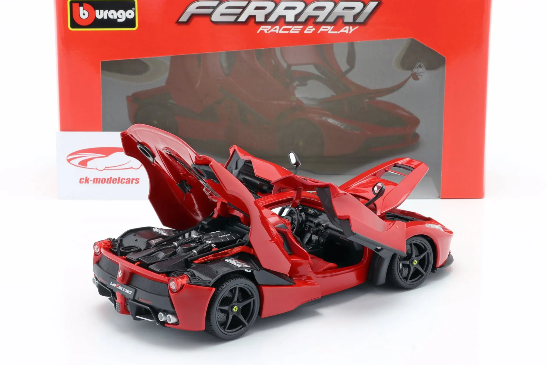 Ferrari LaFerrari rot 1:18 Bburago