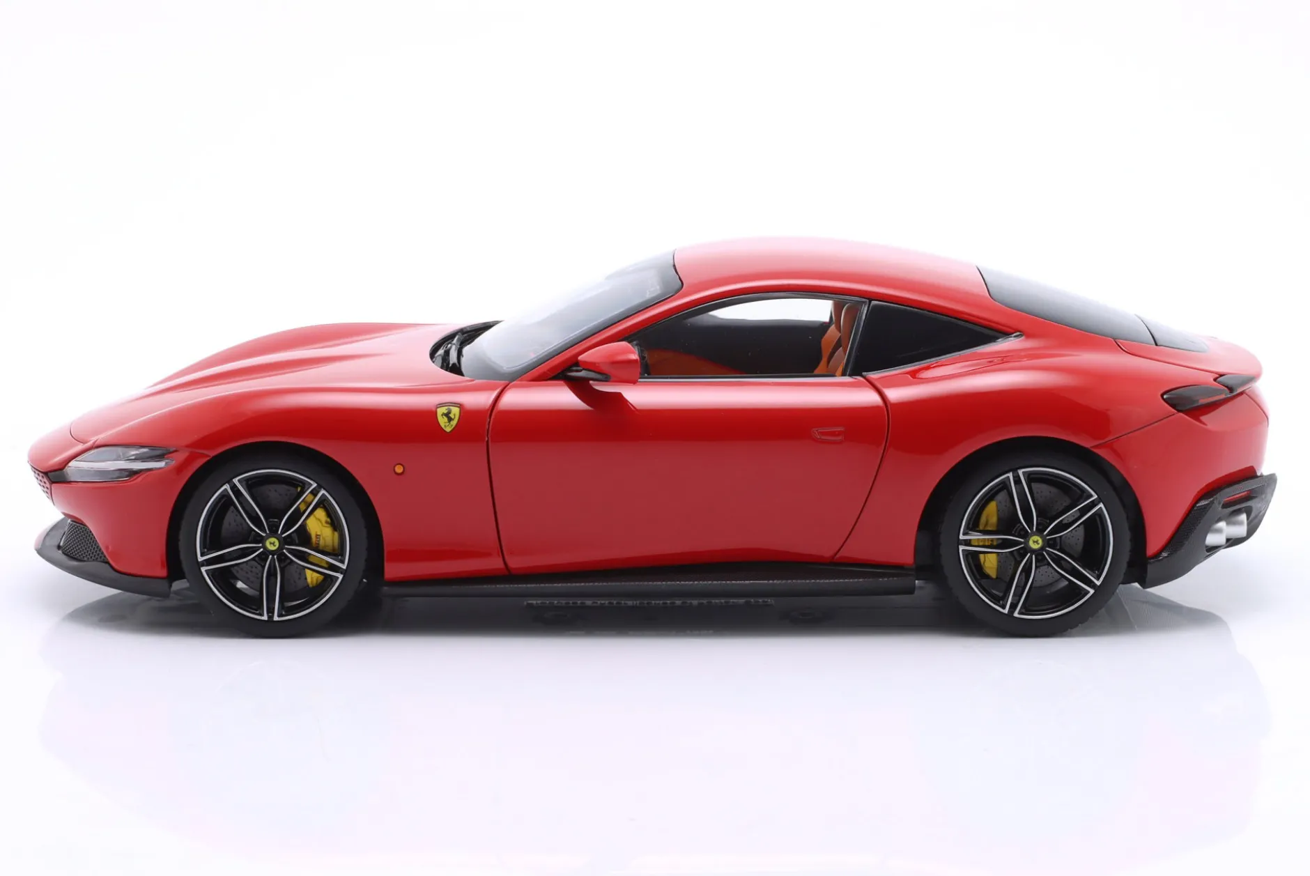 Ferrari Roma Baujahr 2019 corsa rot 1:18 Polistil