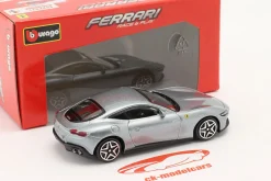 Ferrari Roma Baujahr 2020 grau metallic 1:43 Bburago
