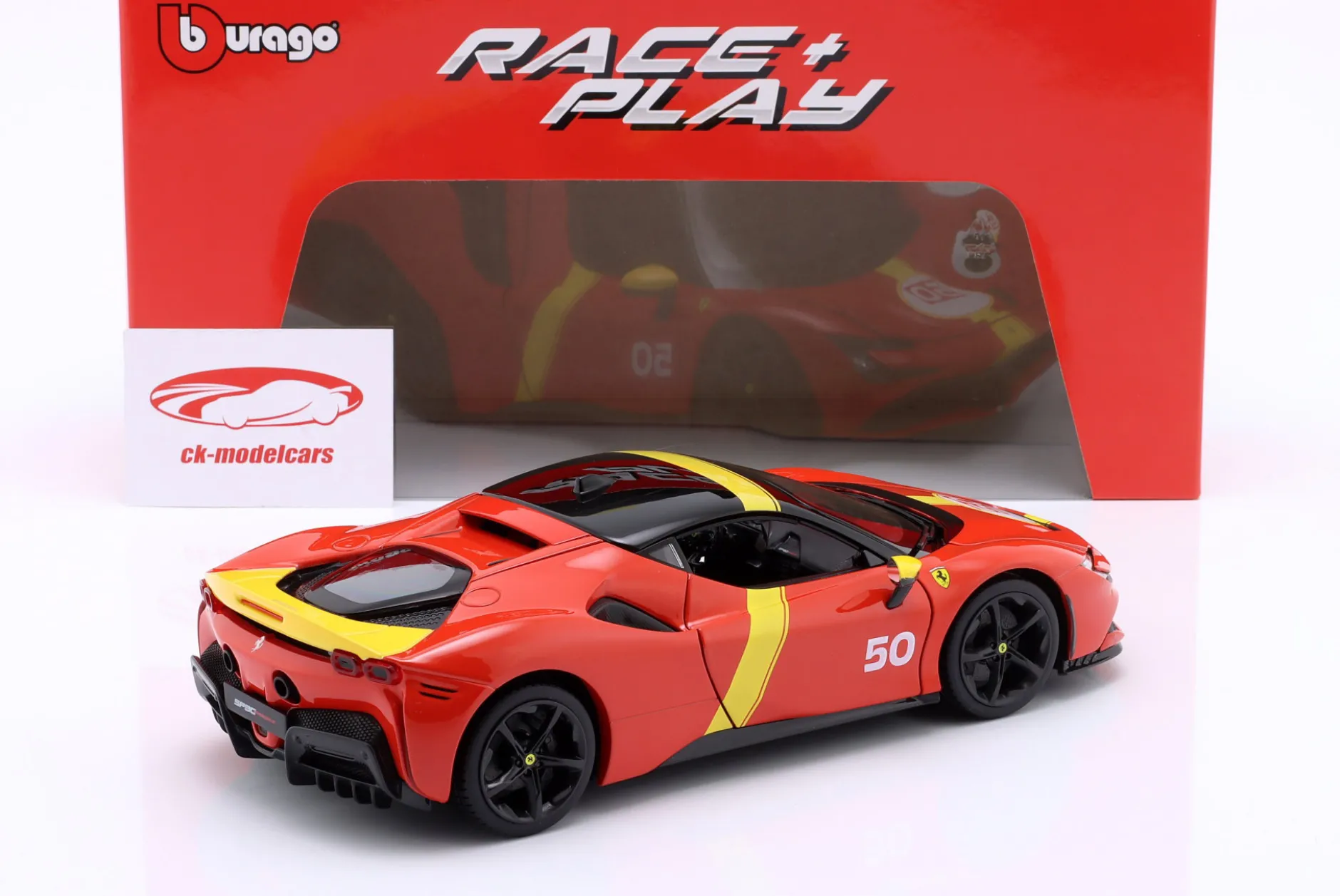 Ferrari SF90 Stradale #50 "Assetto Fiorano" rot 1:18 Bburago