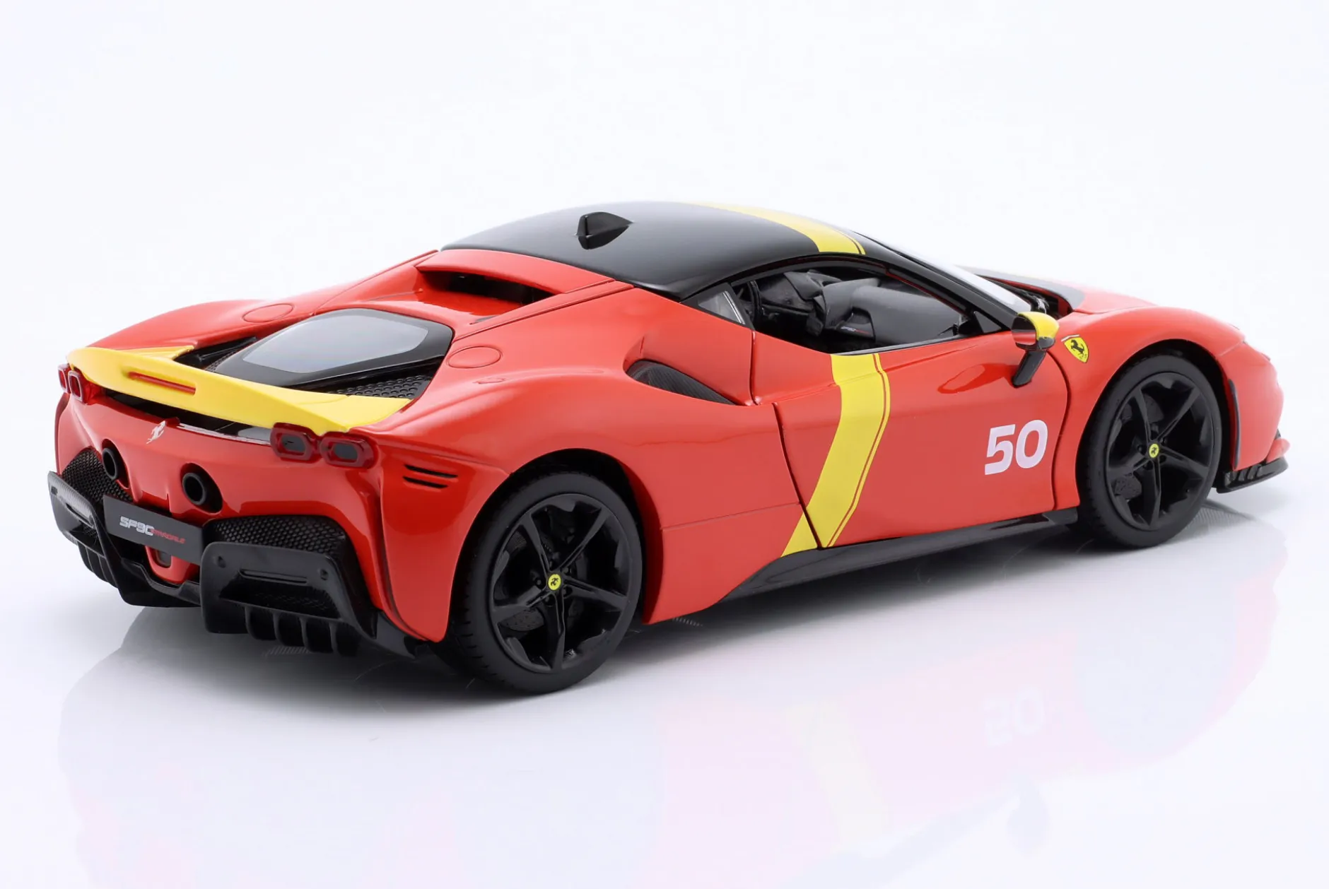 Ferrari SF90 Stradale #50 "Assetto Fiorano" rot 1:18 Bburago