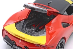 Ferrari SF90 Stradale Hybrid Assetto Fiorano #50 rot / gelb / schwarz 1:18 Bburago