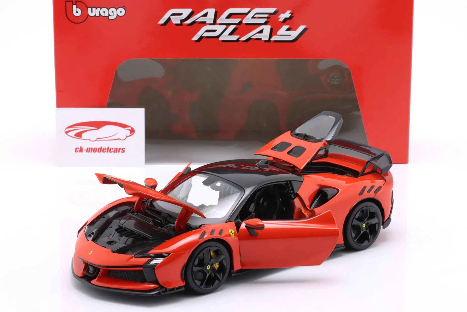 Ferrari SF90 XX Stradale Baujahr 2024 orange-rot 1:18 Bburago