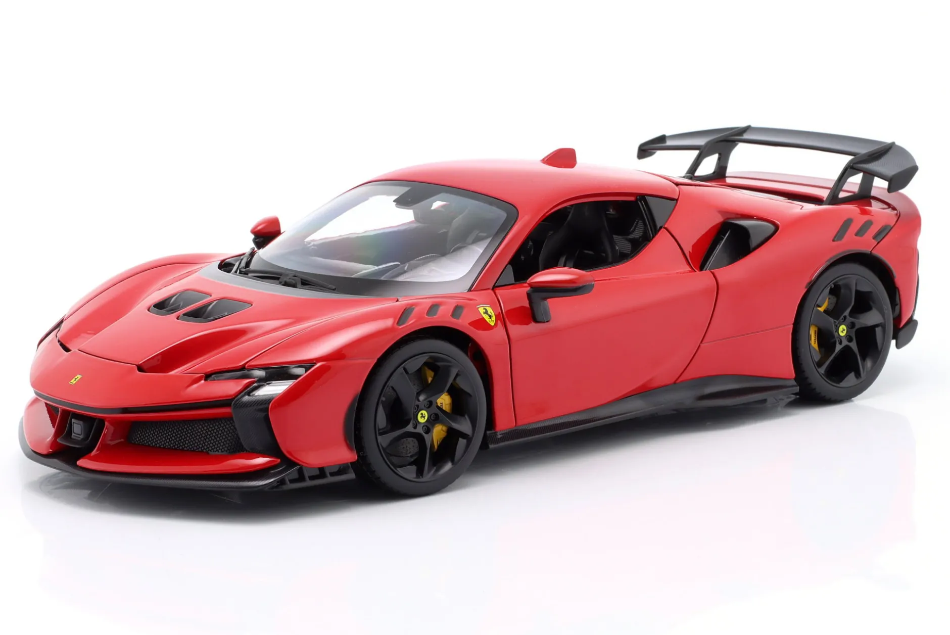 Ferrari SF90 XX Stradale Baujahr 2024 rot 1:18 Bburago
