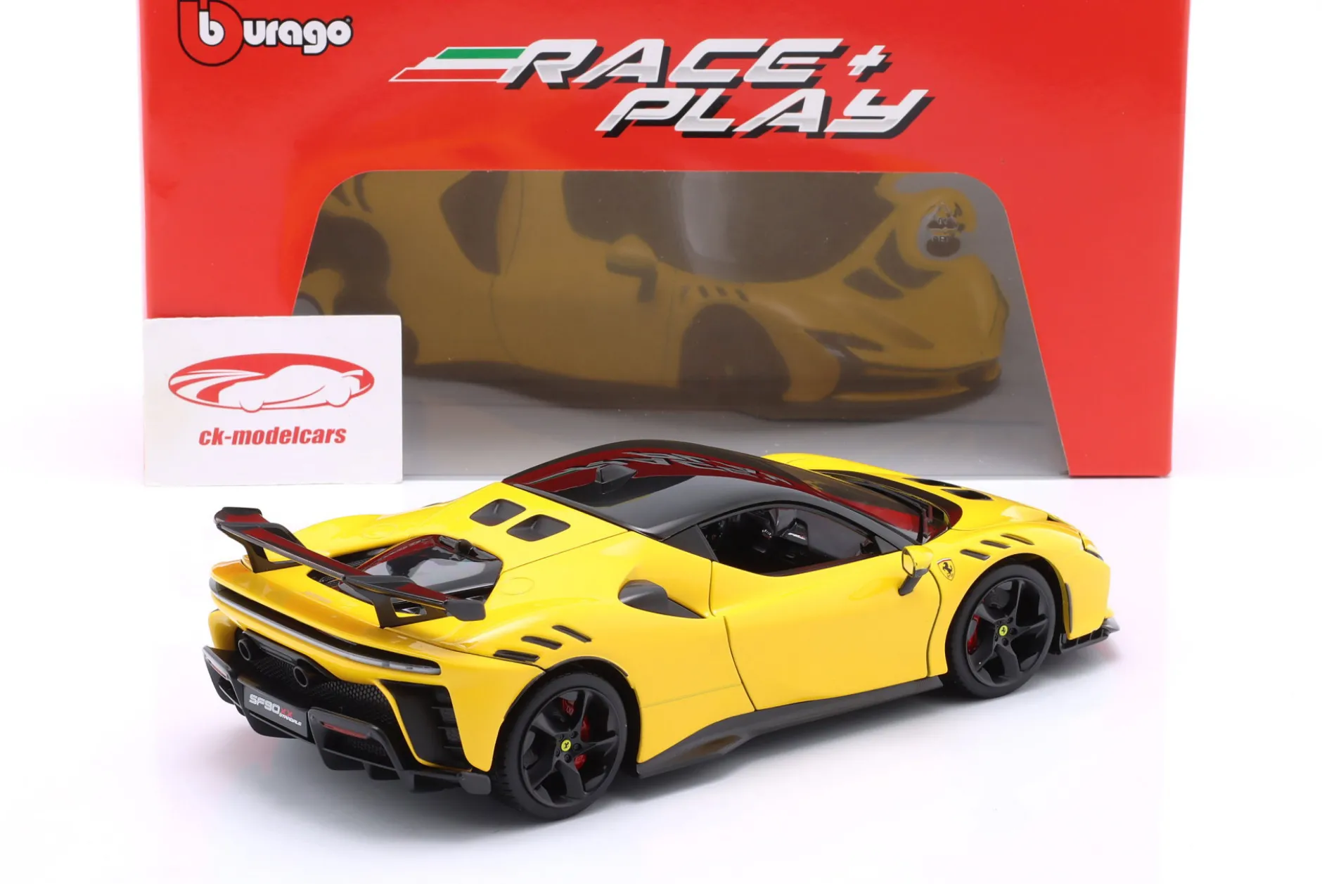 Ferrari SF90 XX Stradale Baujahr 2024 Modena gelb 1:18 Bburago