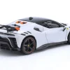Ferrari SF90 XX Stradale Baujahr 2024 weiß metallic 1:18 Bburago