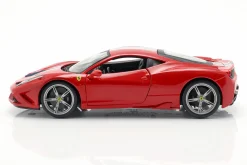 Ferrari 458 Speciale rot / weiß / blau 1:18 Bburago