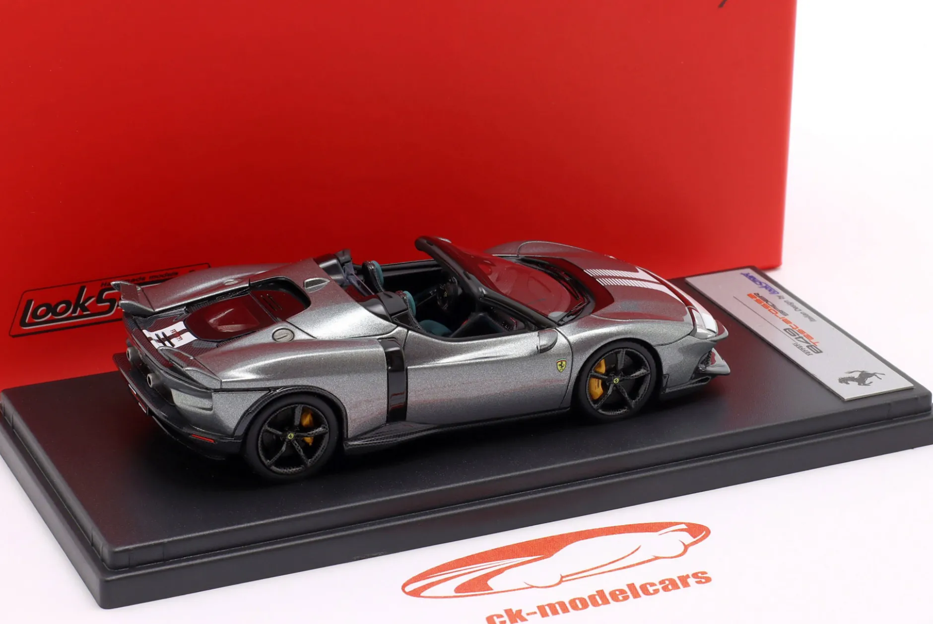 Ferrari 849 Testarossa Spider Assetto Fiorano 2026 grau metallic 1:43 LookSmart