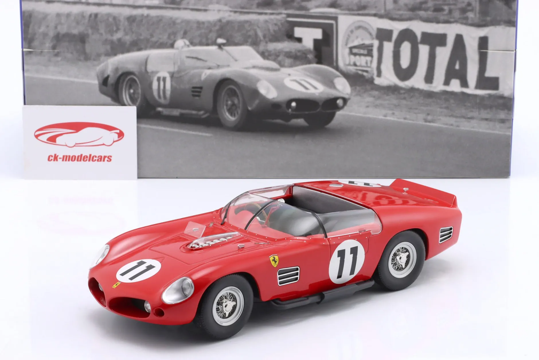 Ferrari 250 TRI #11 2nd 24h LeMans 1961 Parkes, Mairesse 1:18 WERK83