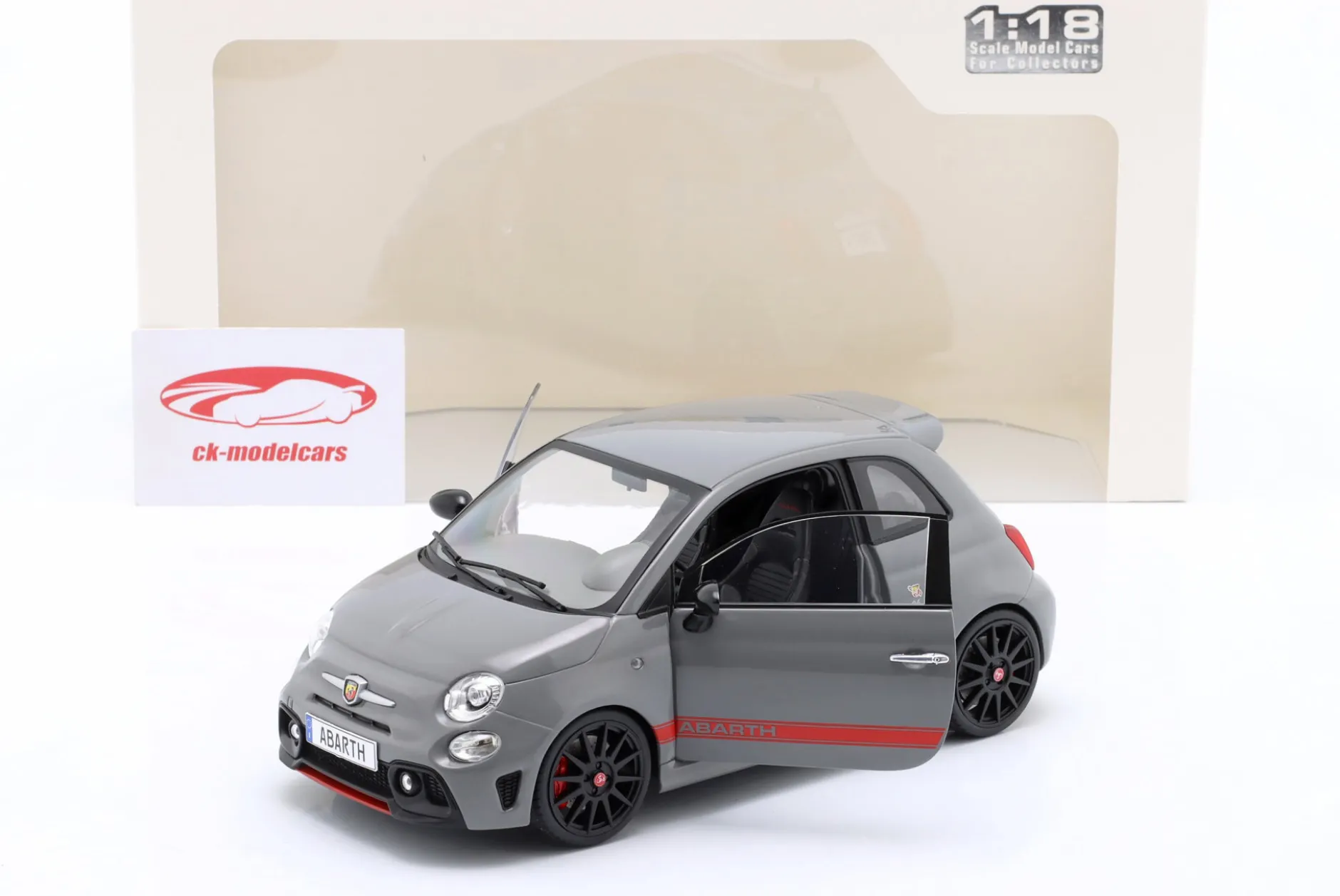 Fiat 695 Abarth XSR Edition Yamaha 2022 record grau 1:18 Solido