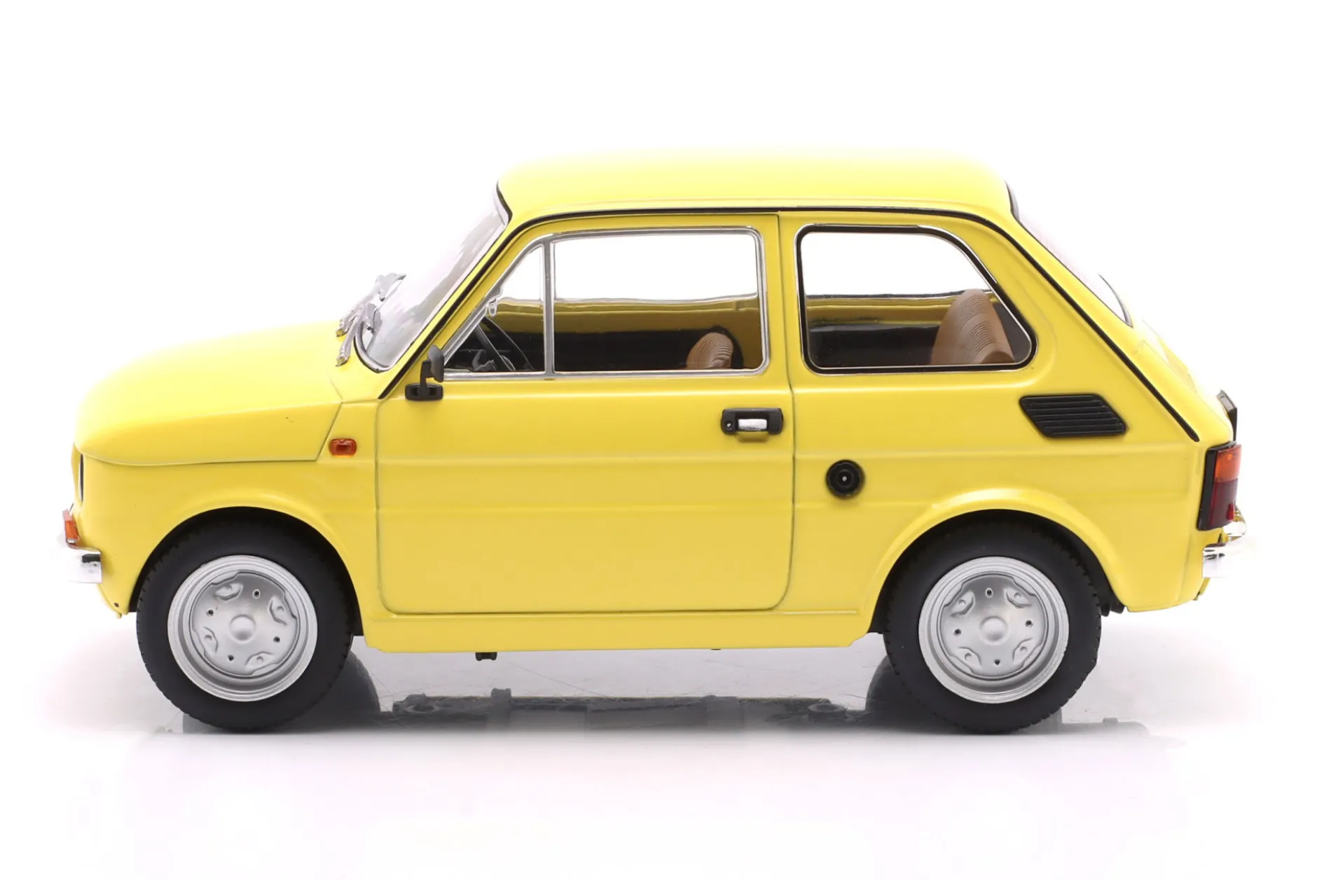 Fiat 126 Baujahr 1972 gelb 1:18 ModelCar Group
