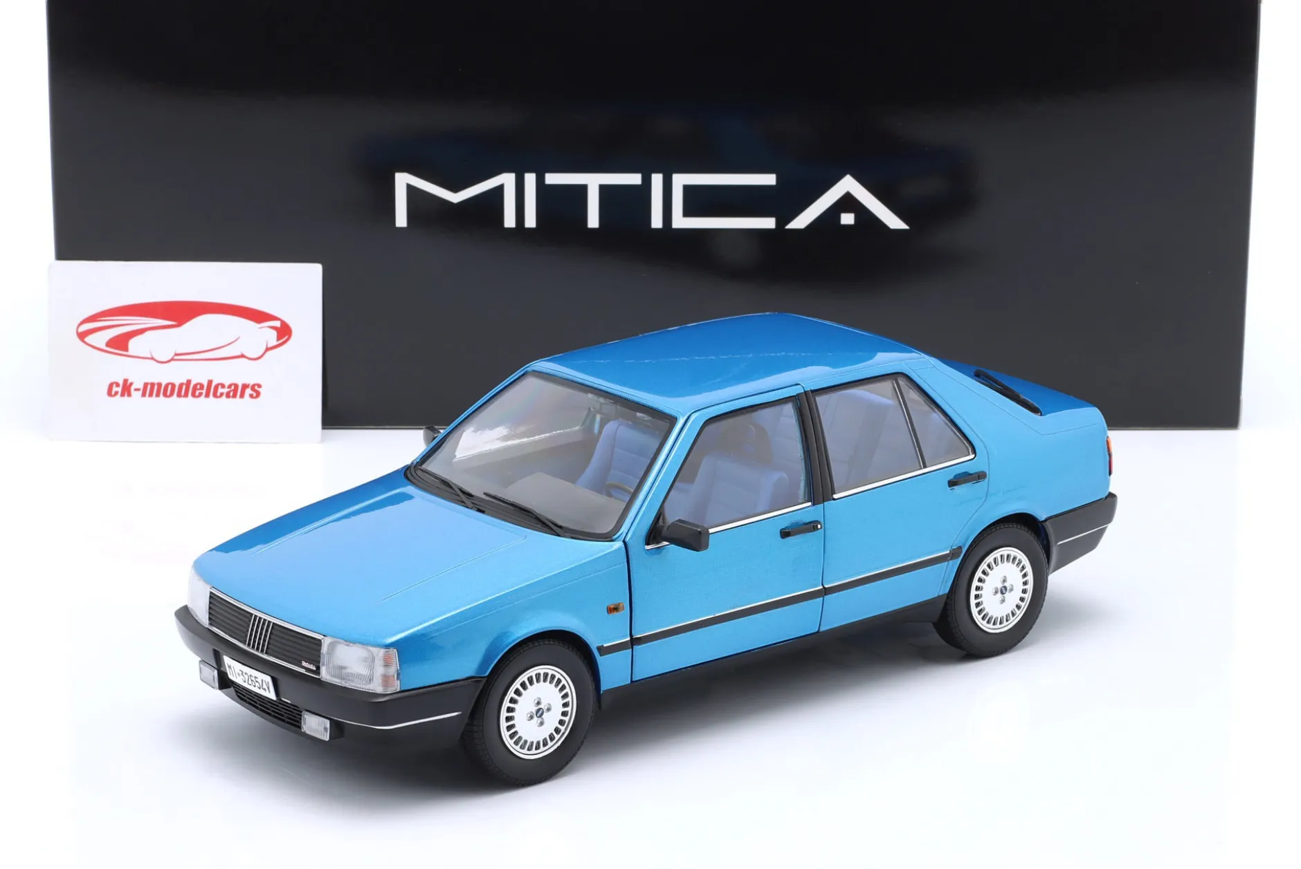 Fiat Croma 2.0 Turbo IE Baujahr 1985 blau metallic 1:18 Mitica