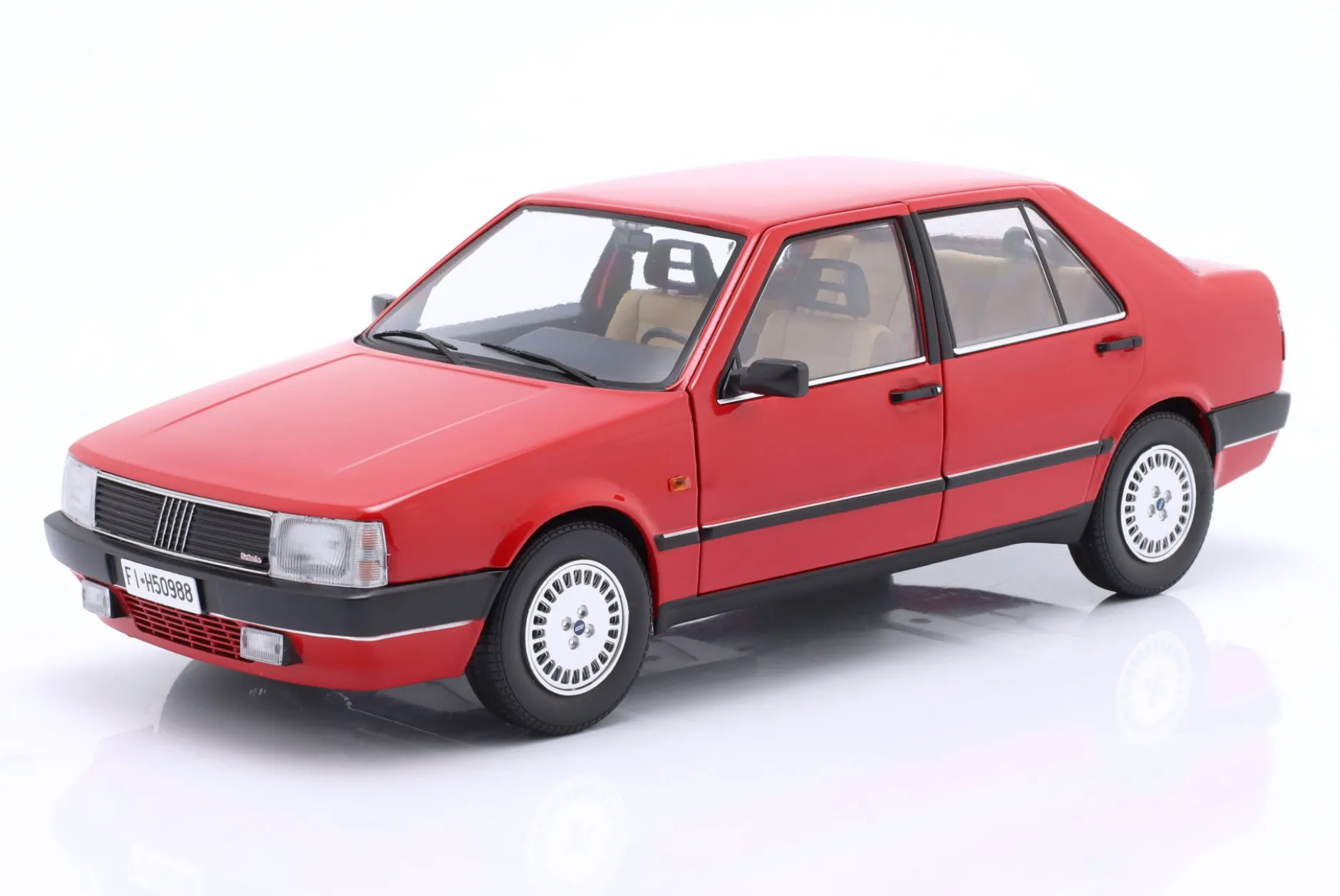 Fiat Croma 2.0 Turbo IE Baujahr 1988 corsa rot 1:18 Mitica