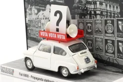 Fiat 600D Baujahr 1963 Italienisches Wahl Propaganda Fahrzeug weiß 1:43 Brumm