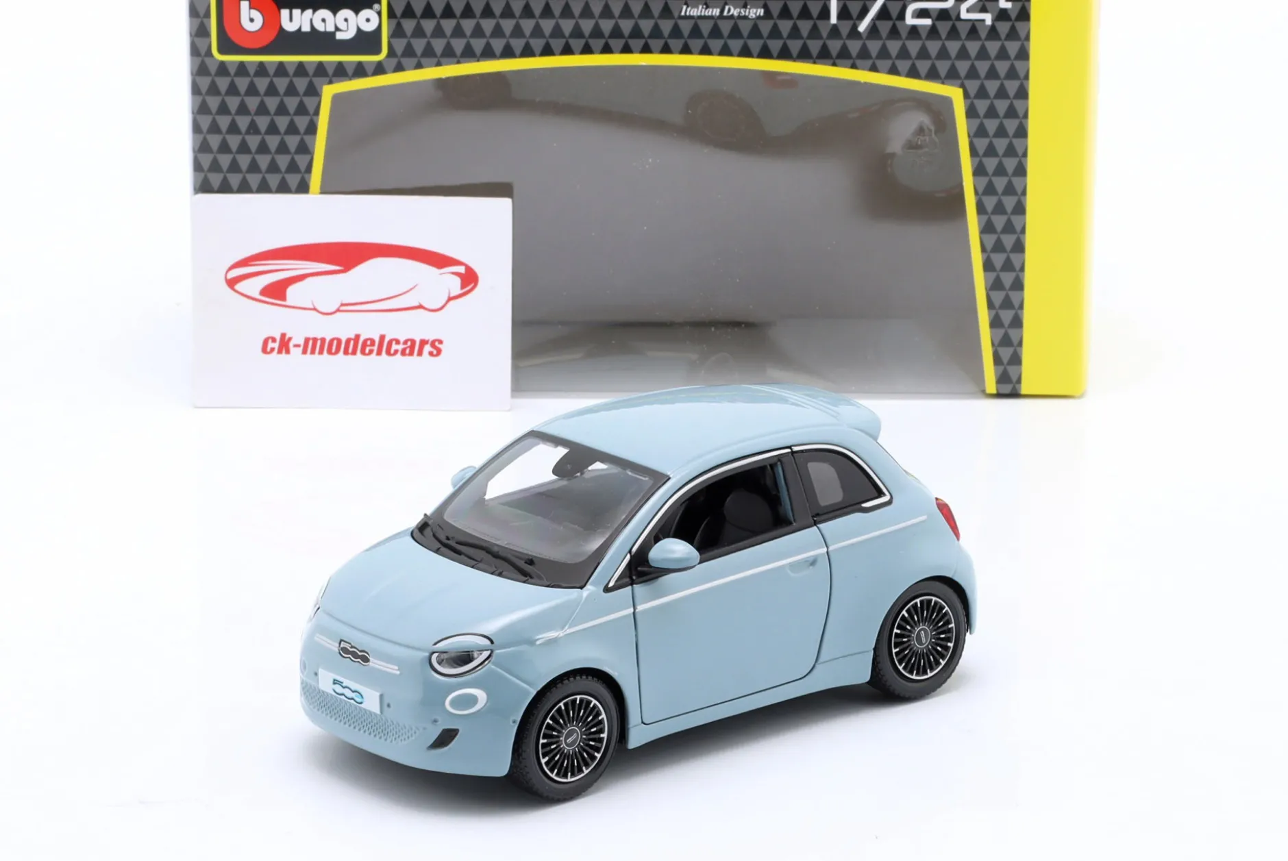Fiat 500e Baujahr 2023 hellblau 1:24 Bburago