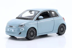 Fiat 500e Baujahr 2023 hellblau 1:24 Bburago