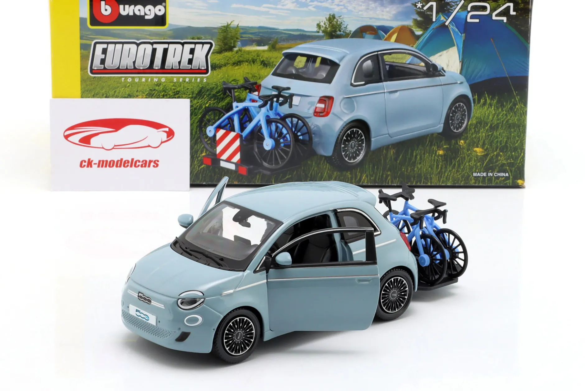 Fiat 500E mit Fahrradträger Baujahr 2023 blau 1:24 Bburago