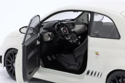 Fiat F595 Abarth Baujahr 2022 weiß 1:18 Solido