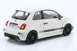 Fiat F595 Abarth Baujahr 2022 weiß 1:18 Solido
