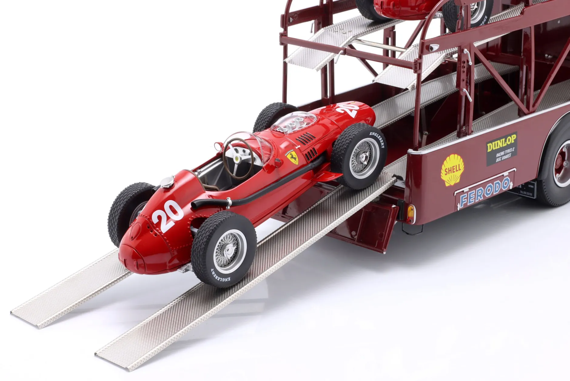 Fiat 642 RN2 Bartoletti Ferrari Renntransporter dunkelrot 1:18 CMR