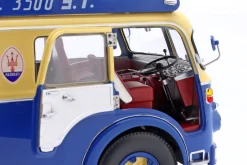 Fiat 642 RN2 Bartoletti Maserati Renntransporter Formel 1 1957 blau / gelb 1:18 CMR