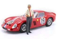 Figur Enzo mit Klemmbrett 1:12 KK-Scale
