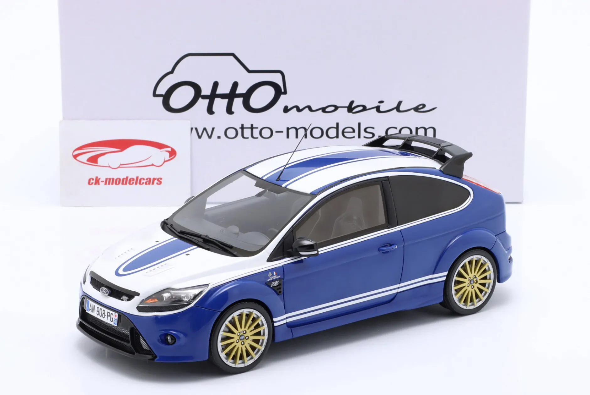 Ford Focus MK2 RS LeMans Tribute 2010 blau / weiß 1:18 OttOmobile