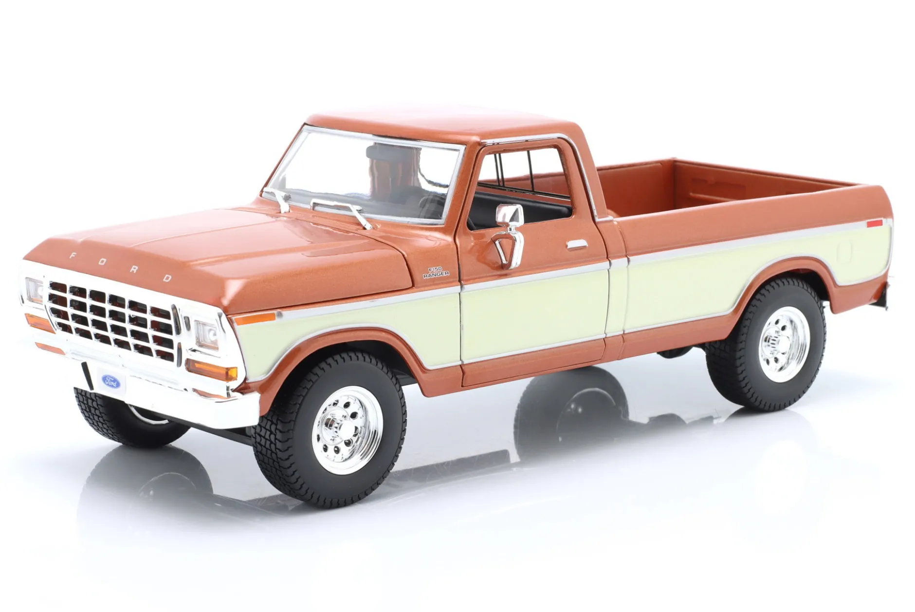 Ford F150 Pick-Up Baujahr 1979 braun metallic / creme weiß 1:18 Maisto