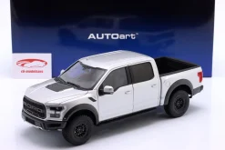 Ford F-150 Raptor Supercrew Pick-Up Baujahr 2019 silber 1:18 AUTOart