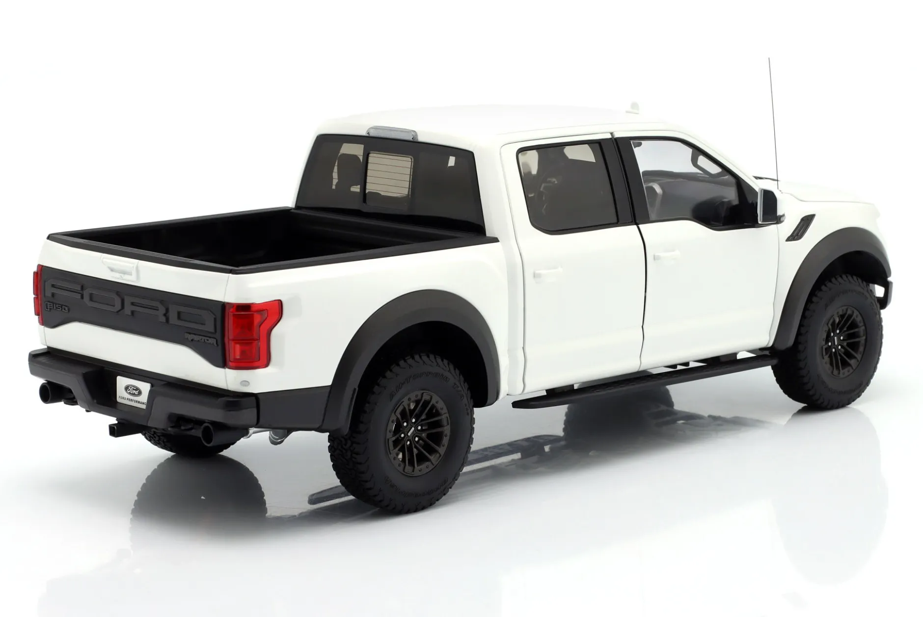 Ford F-150 Raptor Supercrew Pick-Up Baujahr 2019 Oxford weiß 1:18 AUTOart