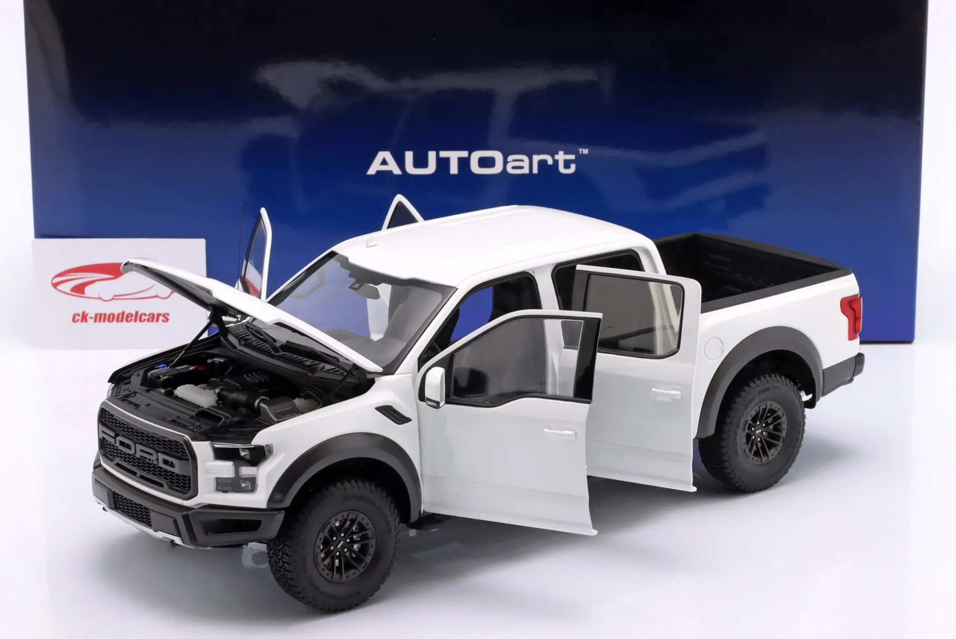 Ford F-150 Raptor Supercrew Pick-Up Baujahr 2019 Oxford weiß 1:18 AUTOart