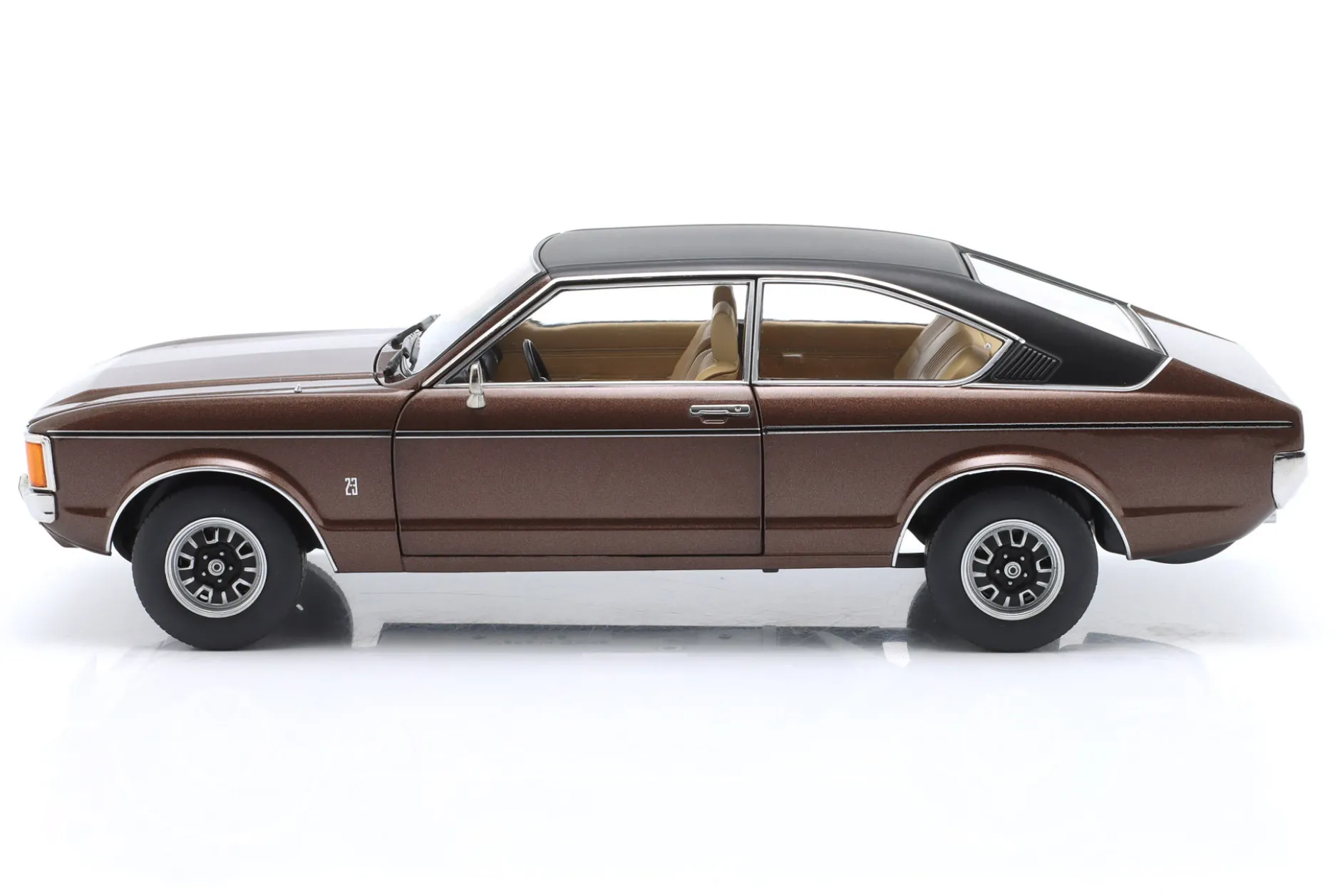 Ford Granada Coupe 2. Serie 1975 braun metallic / mattschwarz 1:18 TOURING