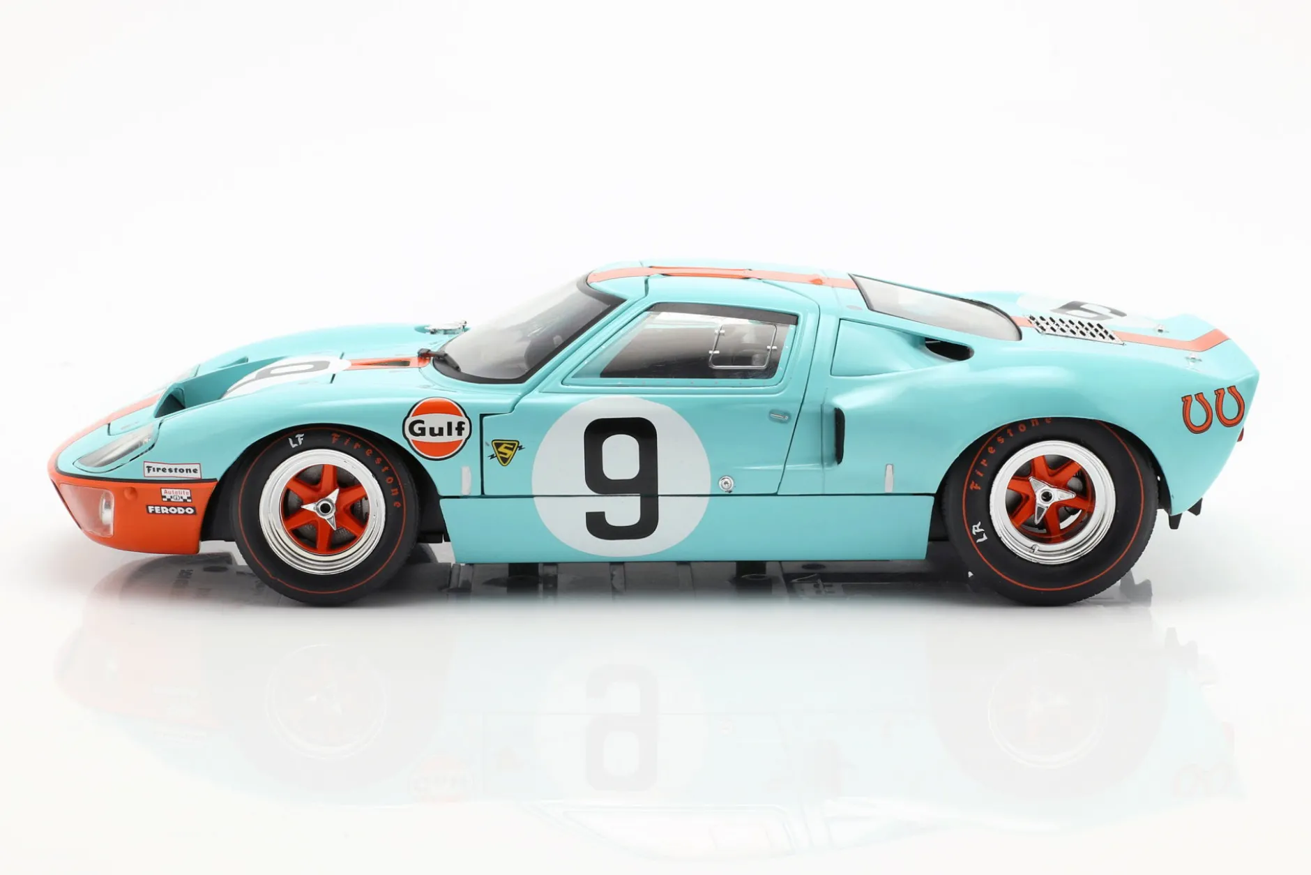 Ford GT40 Gulf #9 Sieger 24h LeMans 1968 Rodriguez, Bianchi 1:18 Solido