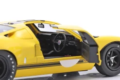 Ford GT40 MK1 Baujahr 1968 gelb / schwarz 1:18 Solido