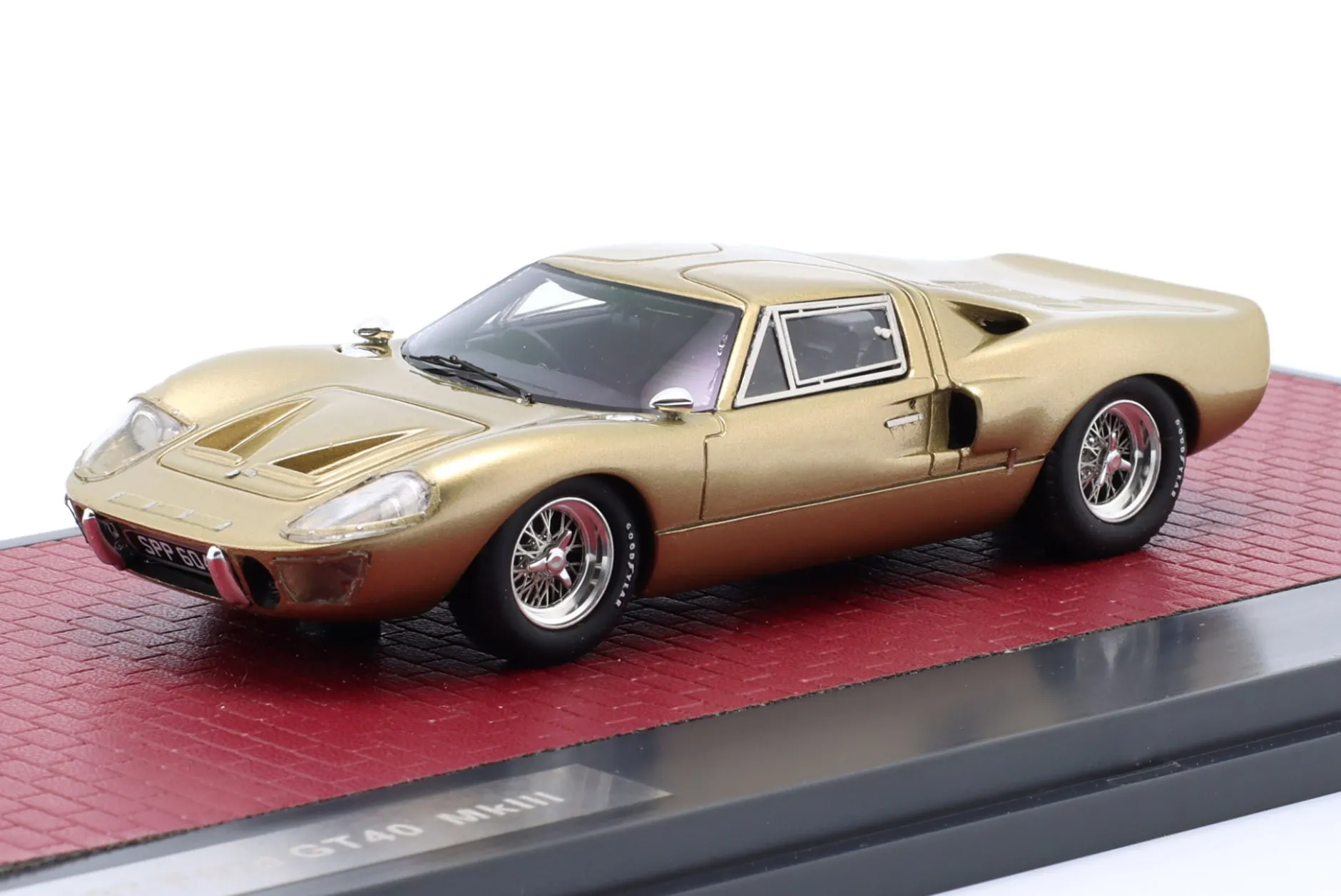 Ford GT40 MK III Baujahr 1967 gold metallic 1:43 Matrix