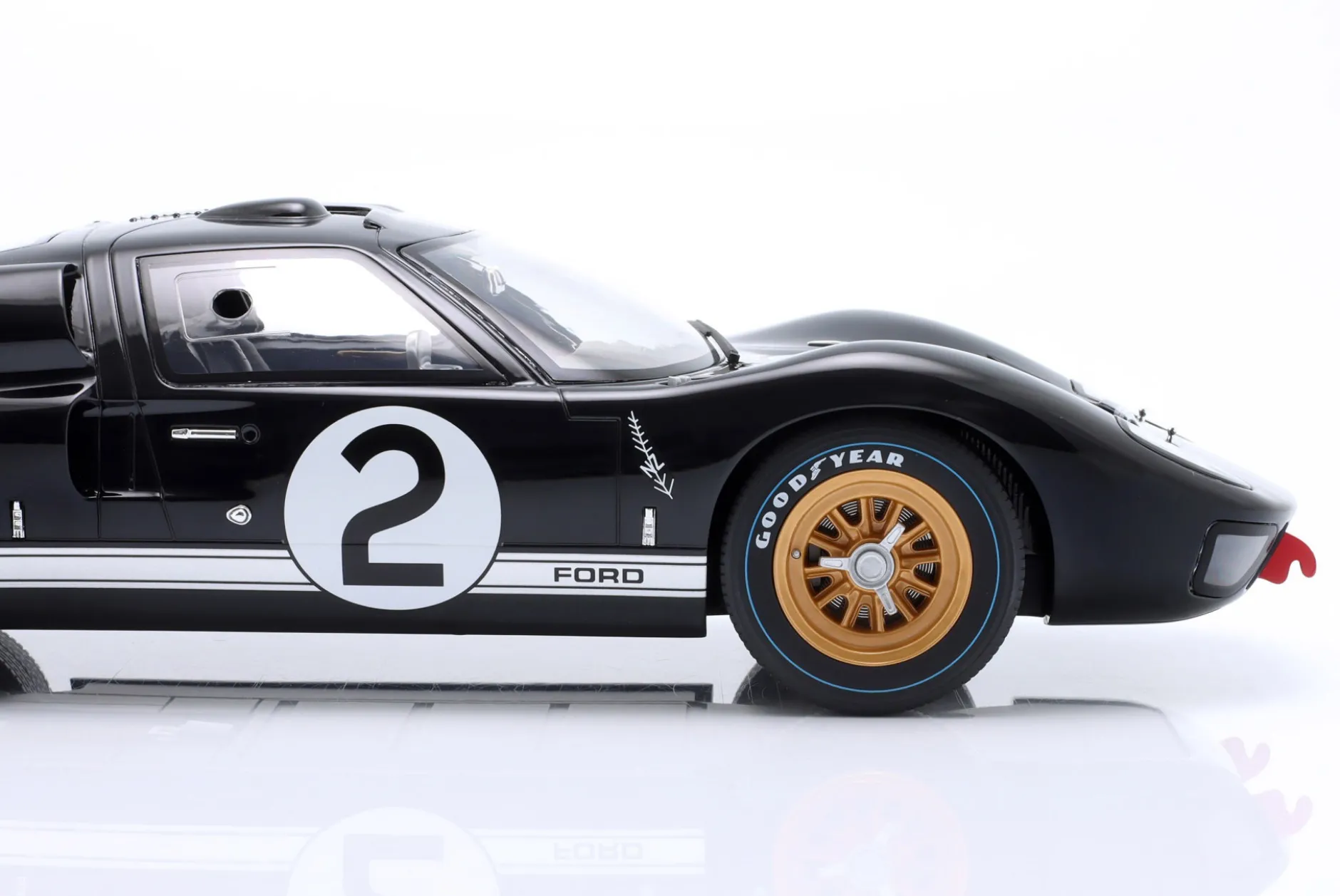 Ford GT40 Mk II #2 Sieger 24h LeMans 1966 McLaren, Amon 1:12 CMR