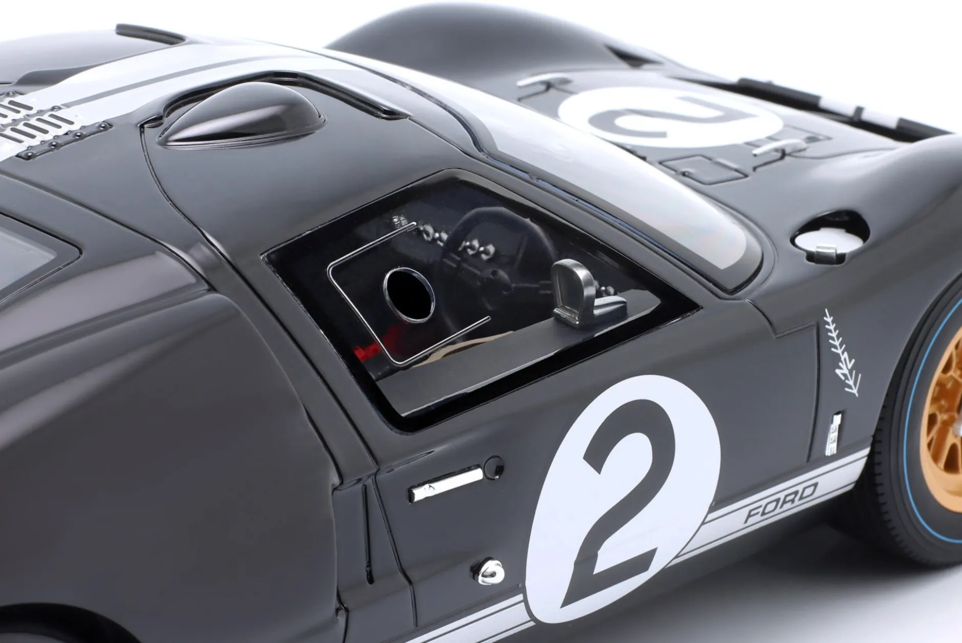 Ford GT40 Mk II #2 Sieger 24h LeMans 1966 McLaren, Amon 1:12 CMR