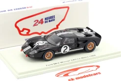 Ford GT40 MK2 #2 Sieger 24h LeMans 1966 McLaren, Amon 1:43 Spark