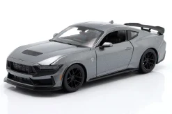 Ford Mustang Darkhorse Baujahr 2024 grau metallic 1:24 Maisto