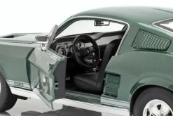 Ford Mustang GTA Fastback Baujahr 1967 grün 1:18 Maisto
