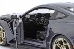 Ford Mustang GTD Baujahr 2025 grau metallic 1:18 Maisto