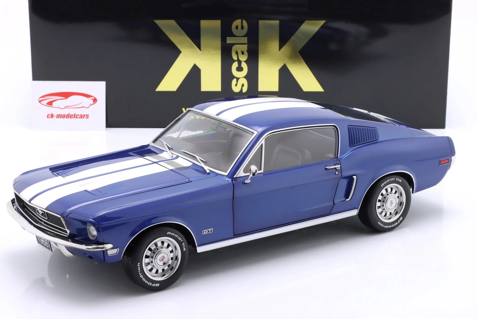 Ford Mustang GT Fastback Baujahr 1968 blau metallic / weiß 1:12 KK-Scale