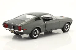 Ford Mustang GT Fastback Baujahr 1968 hochland grün 1:24 Greenlight