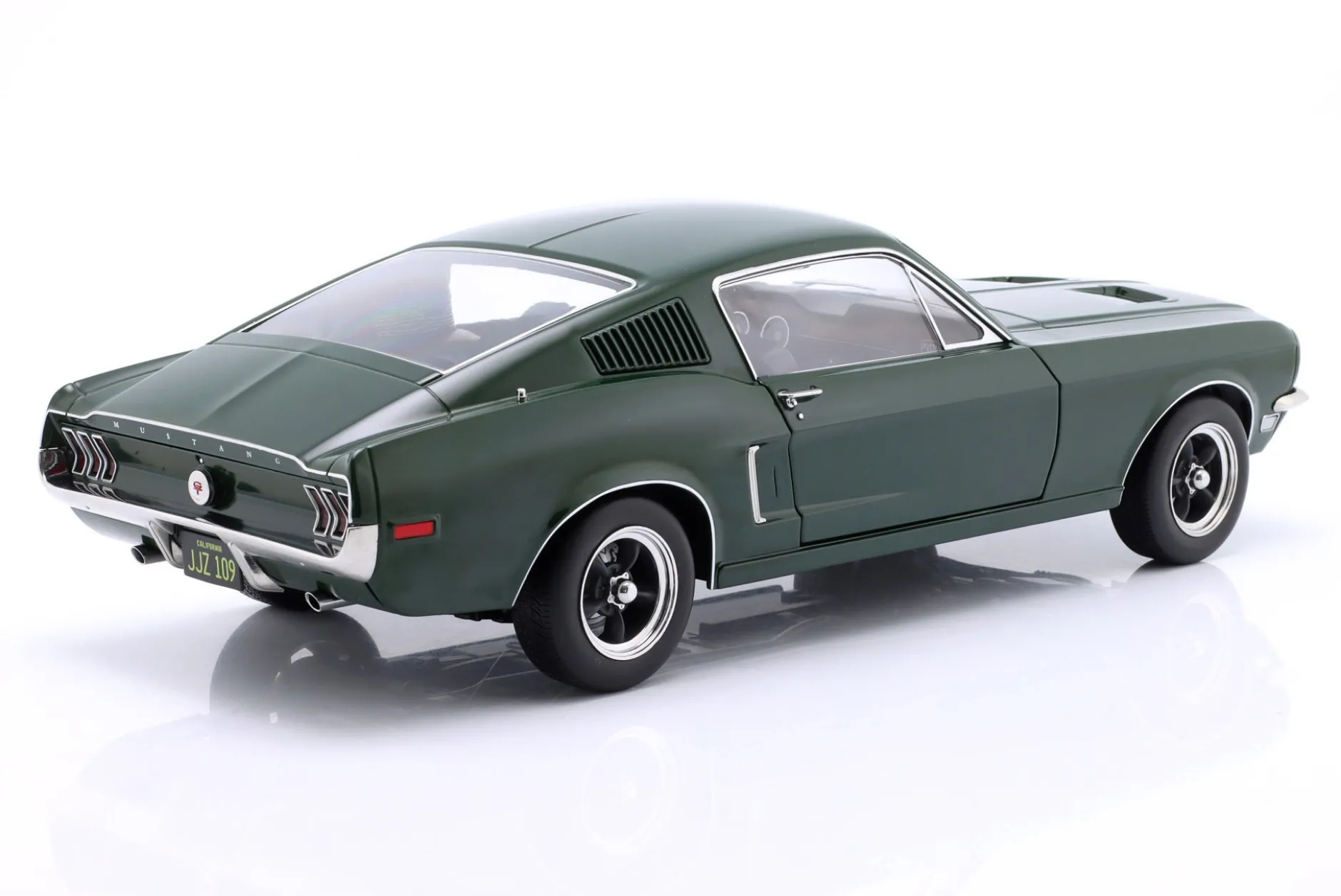 Ford Mustang GT Fastback Bullitt Baujahr 1968 dunkelgrün 1:12 KK-Scale