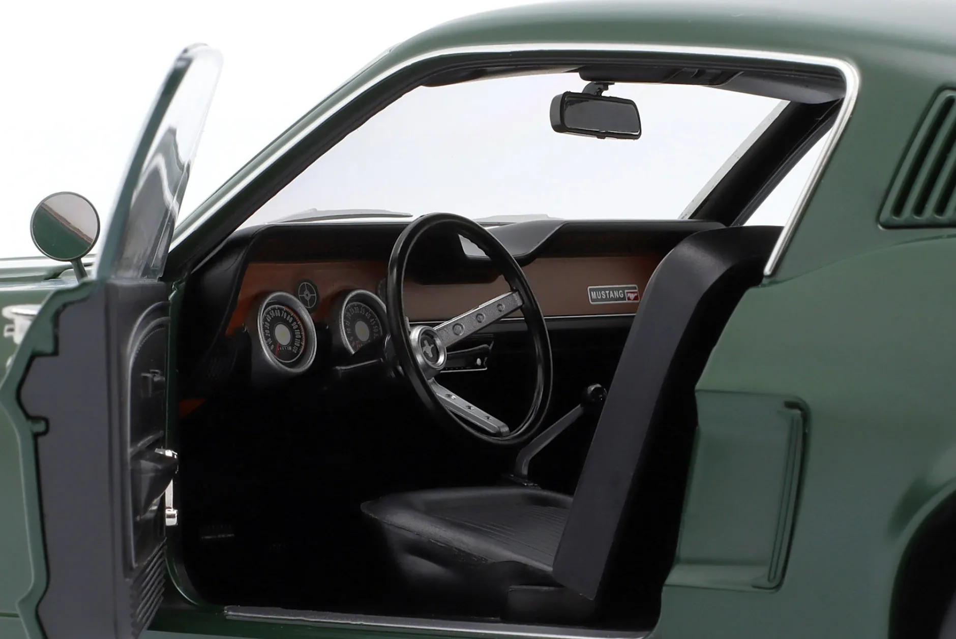 Ford Mustang GT Fastback Movie Edition Bullitt 1968 matt dunkelgrün 1:12 KK-Scale