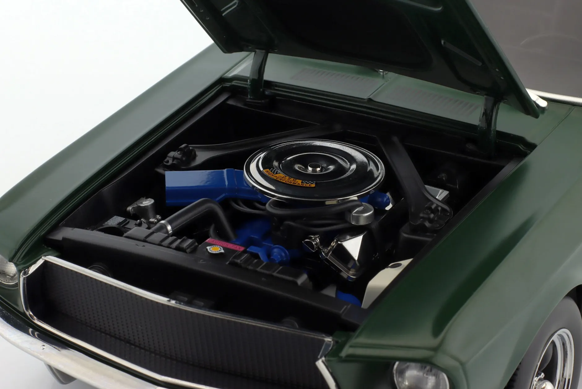 Ford Mustang GT Fastback Movie Edition Bullitt 1968 matt dunkelgrün 1:12 KK-Scale