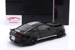 Ford Mustang Shelby GT500 Baujahr 2022 schwarz 1:18 Ixo