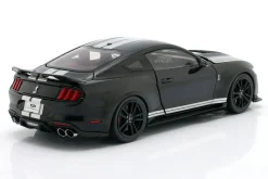 Ford Mustang Shelby GT500 Baujahr 2022 schwarz 1:18 Ixo